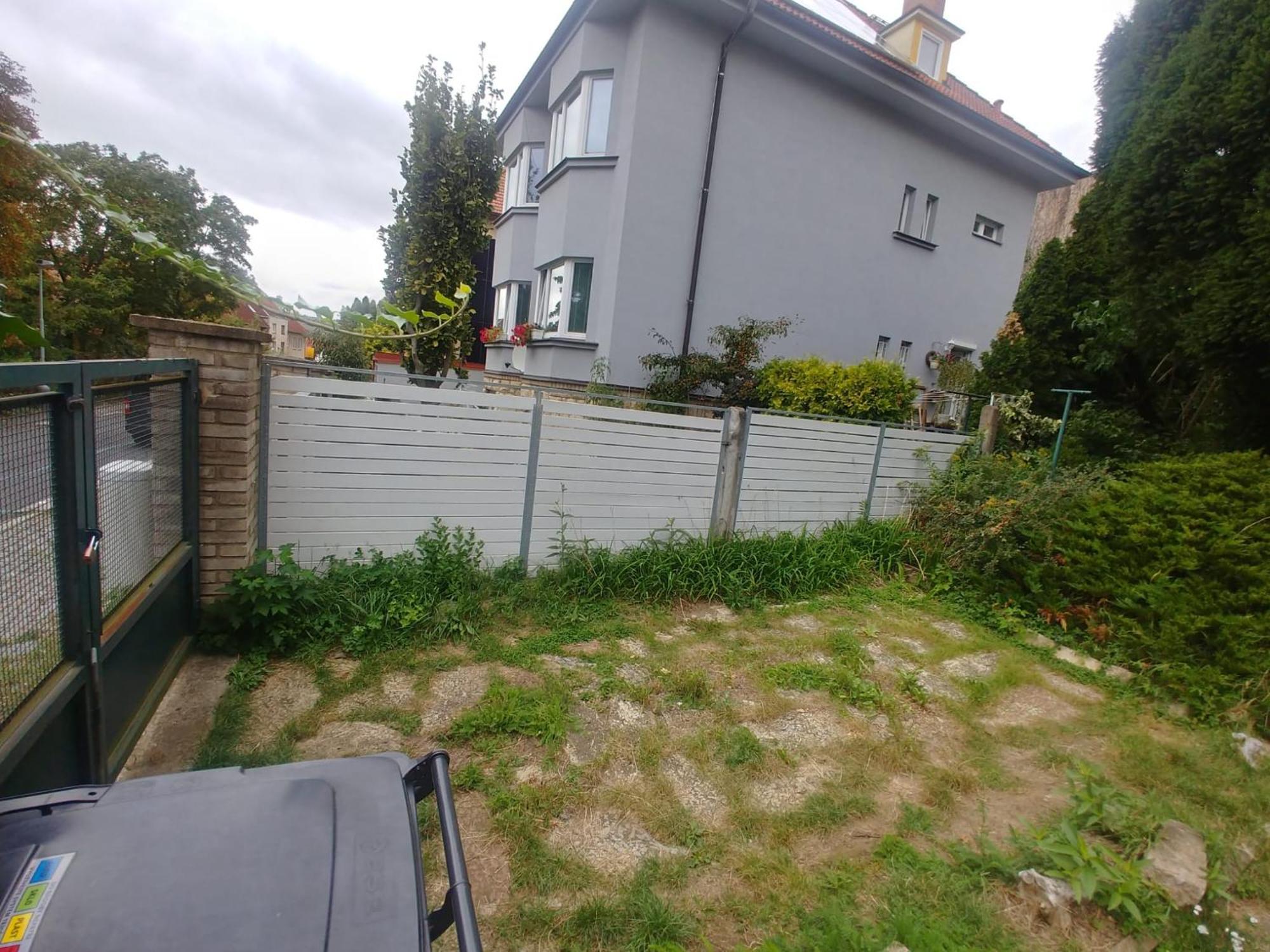 Affittacamere In House With Private Parking And Garden